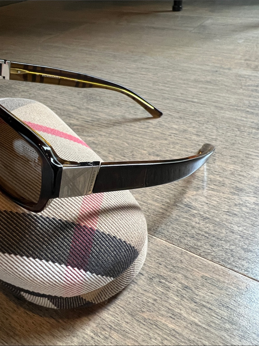 Burberry Brown Tortoiseshell Sunglasses with Brown Lenses - Picture 2 of 9